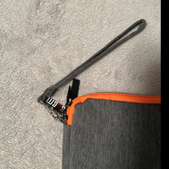 Electronics organizer case - Picture 5 of 5